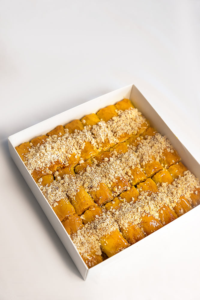 Premium Mediterranean Hand Made Walnut Roll Baklava